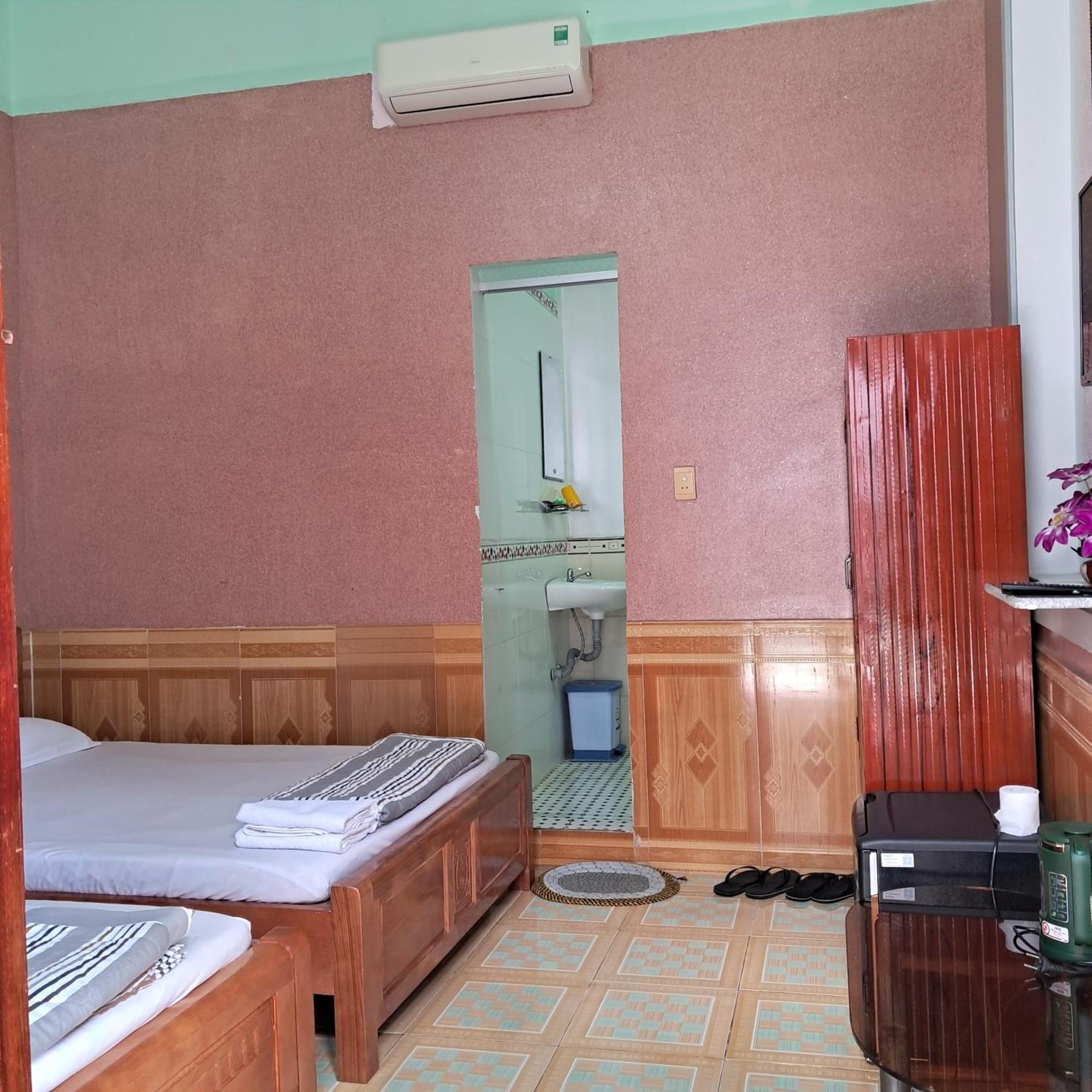 Gia Long Motel Лонг Хай Екстериор снимка